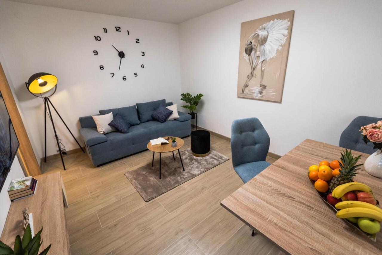 N & D Apartment Šibenik Екстериор снимка