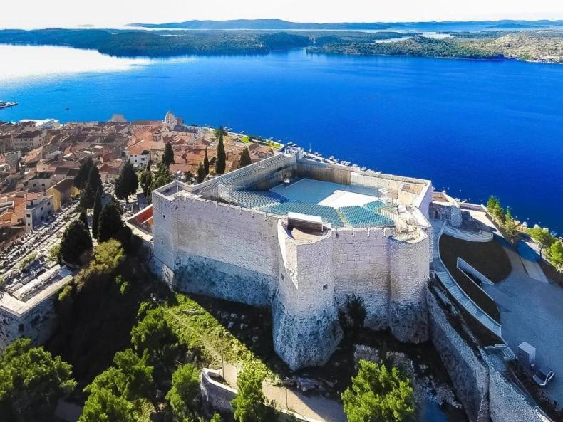 N & D Apartment Šibenik Екстериор снимка