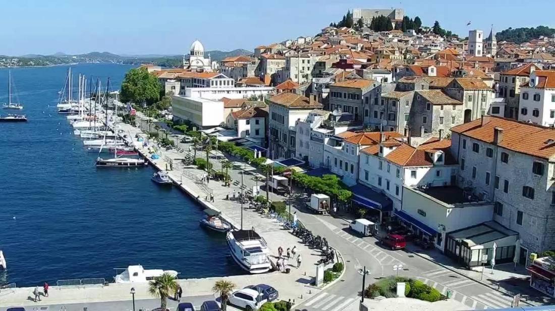 N & D Apartment Šibenik Екстериор снимка